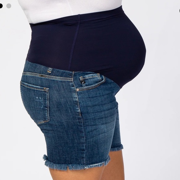Navy Fringe Hem Maternity Plus Jean Shorts with Full Panel - Like New - Size XL - Picture 8 of 8